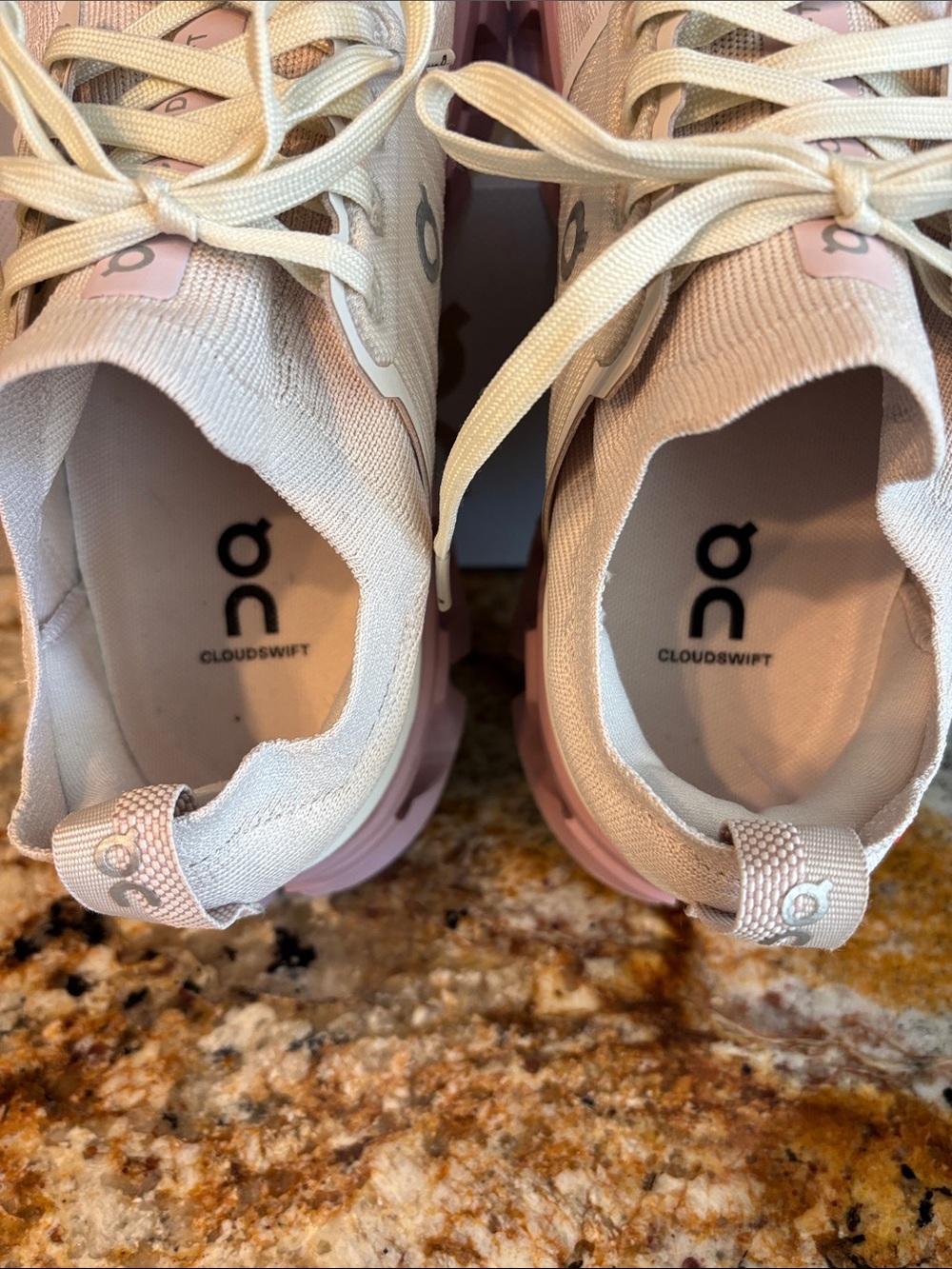 On Running Women's Cloudswift 4 Running Shoes Size 9 - Picture 8 of 11